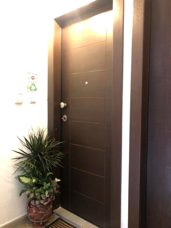 The Green Apartment Kavala Bagian luar foto