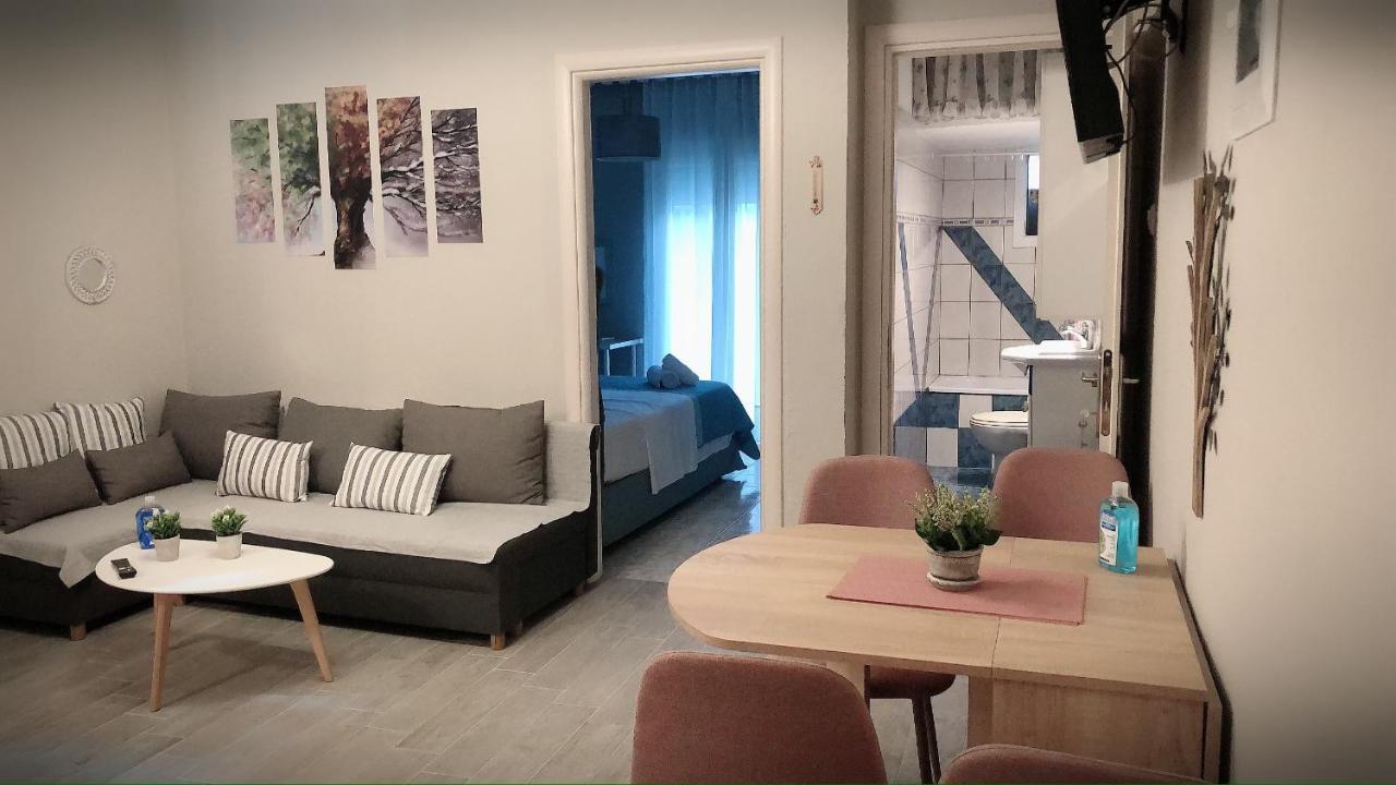 The Green Apartment Kavala Bagian luar foto