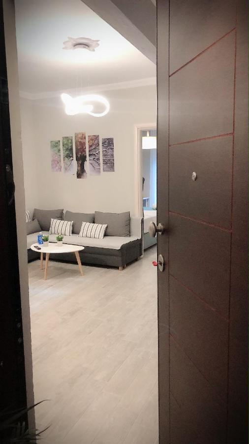 The Green Apartment Kavala Bagian luar foto