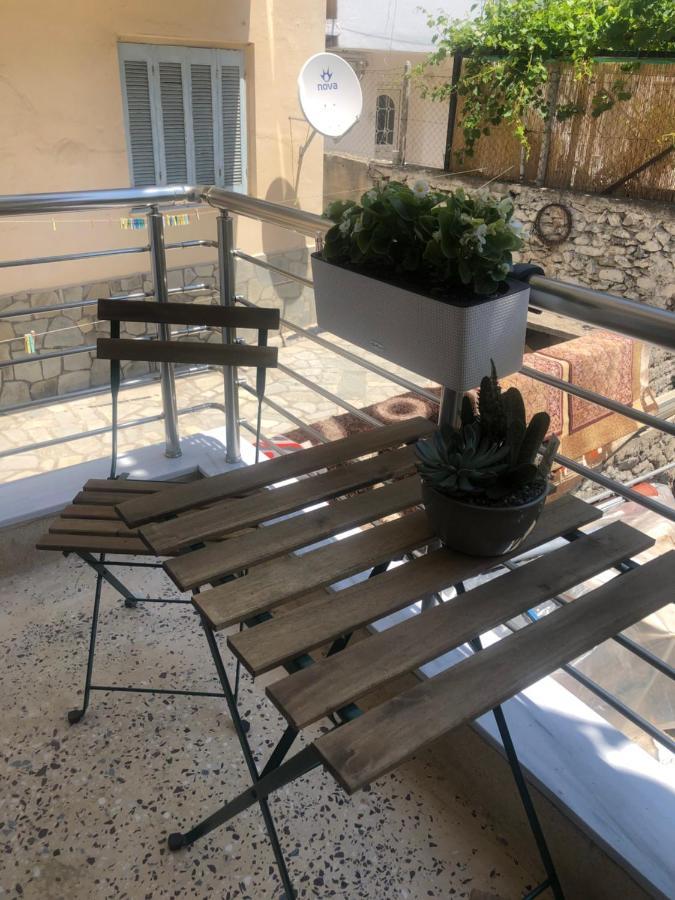 The Green Apartment Kavala Bagian luar foto